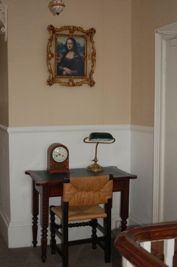 Knights Rest Bed & Breakfast Shanklin Bagian luar foto