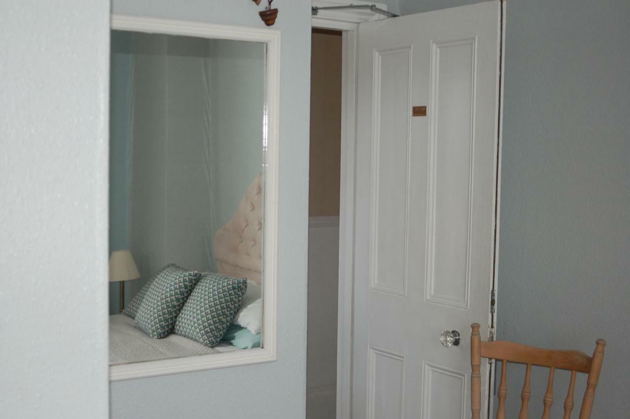 Knights Rest Bed & Breakfast Shanklin Bagian luar foto